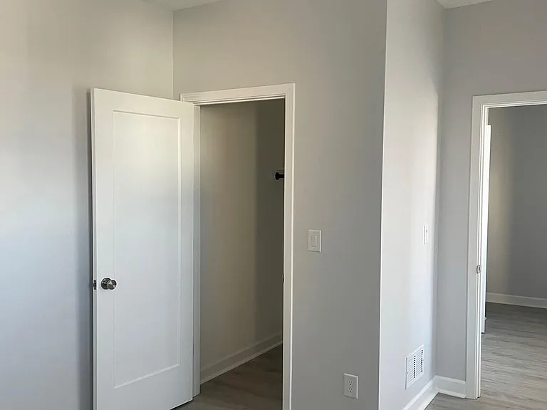 216 Findlay St #1 — Photo 8
