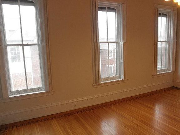 Living rm pic 2