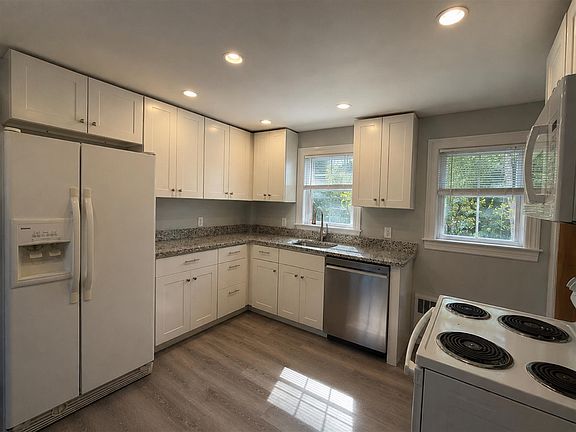 2nd image of 10 Grove St #1