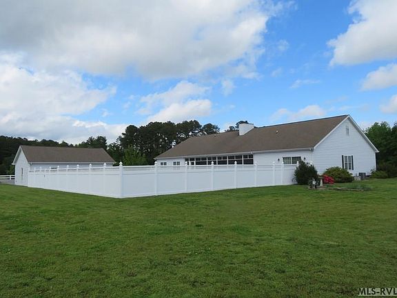 5th image of 67 Elwyn Dr