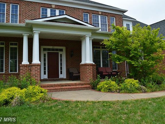 5th image of 23 Bergamot Dr