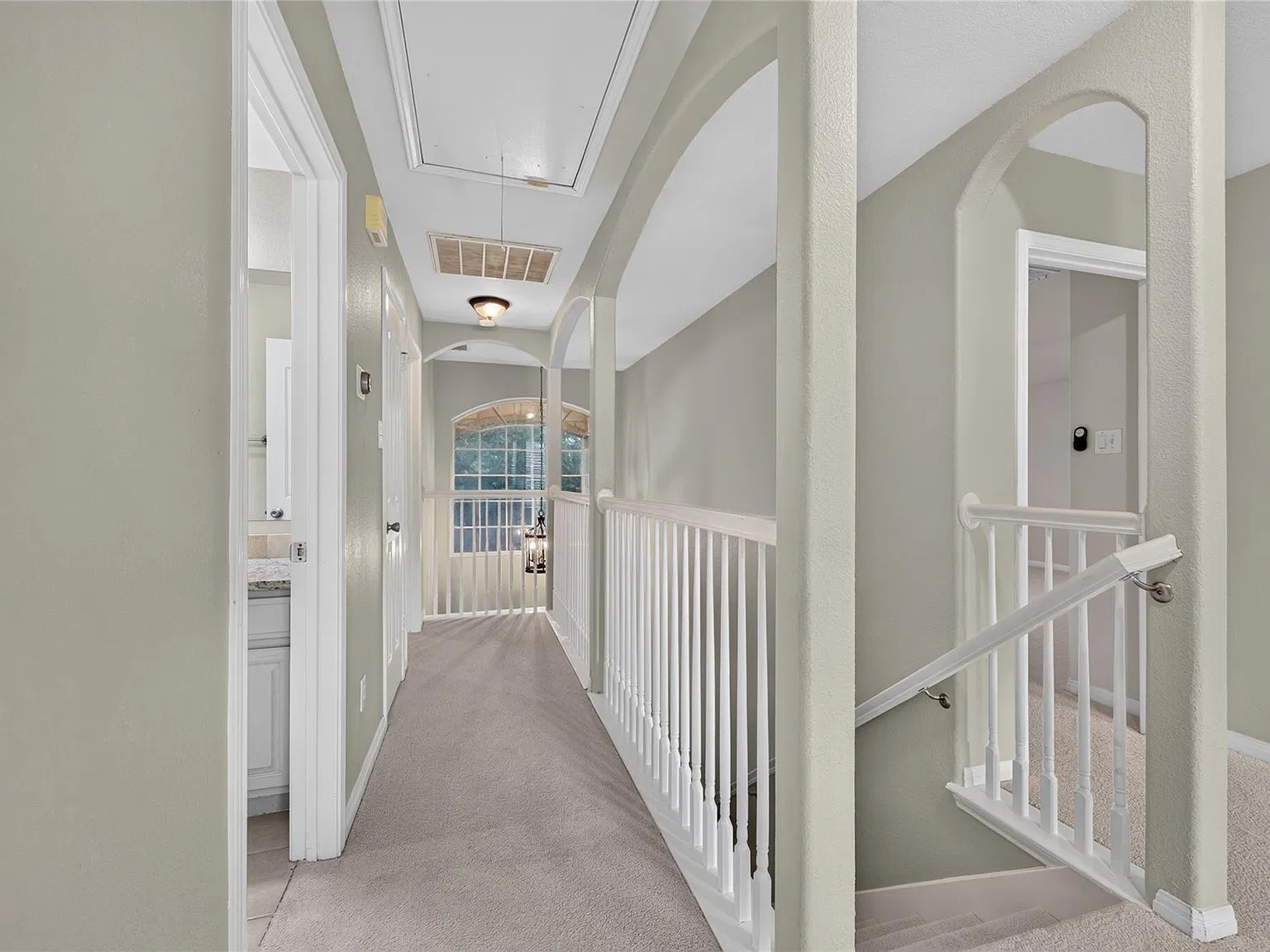 3 bed, 2.5 bath, 2666 sqft, $2,395 — Photo 3