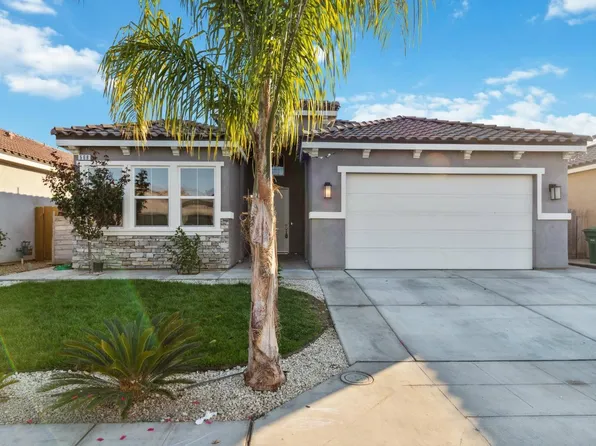 568 Saint Julien Dr, Madera, CA 93637