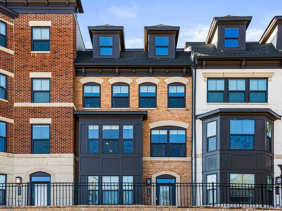 4th image of 113 Market Sq NW Unit 35