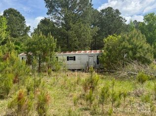 1682 Odom Rd, Bennettsville, SC 29512