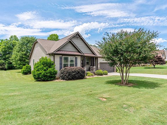 2nd image of 112 Fox Farm Way