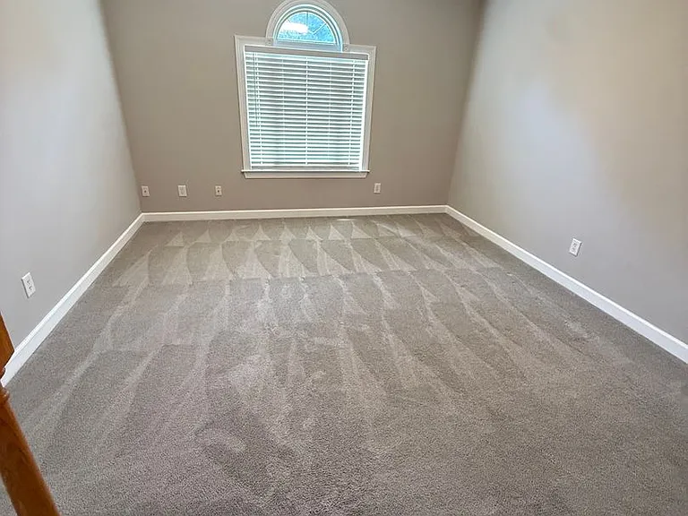 115 Sheldon Ct — Photo 14