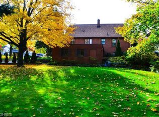 2569 Robindale Ave, Akron, OH 44312