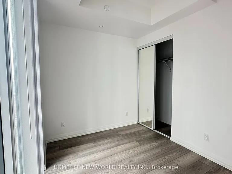 400 King St W #1608 — Photo 7