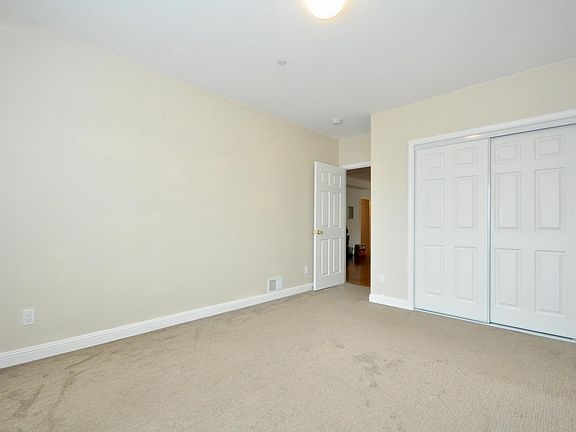 4th image of 24 Miriam St #B
