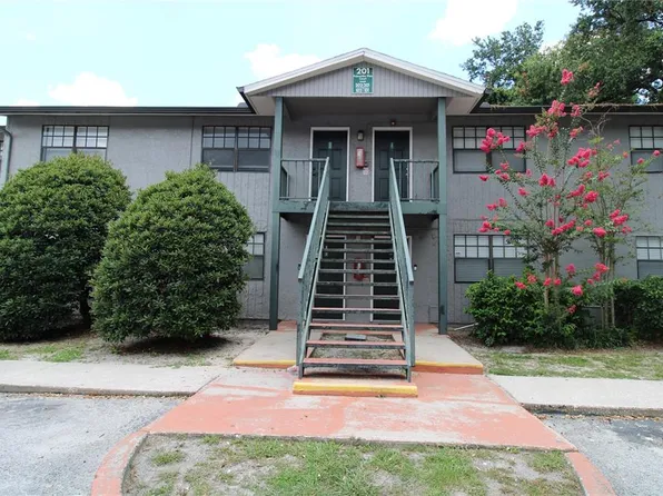 201 Poinsettia Pine Ct APT 202, Tampa, FL 33612