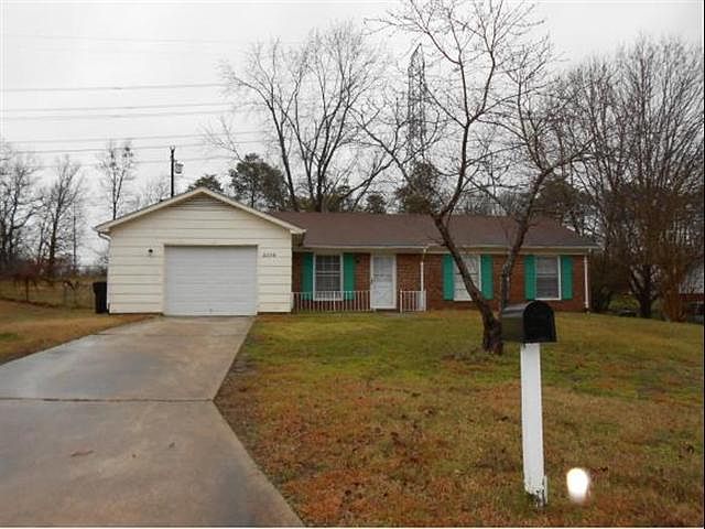 1st image of 2558 Oakcrest Ct