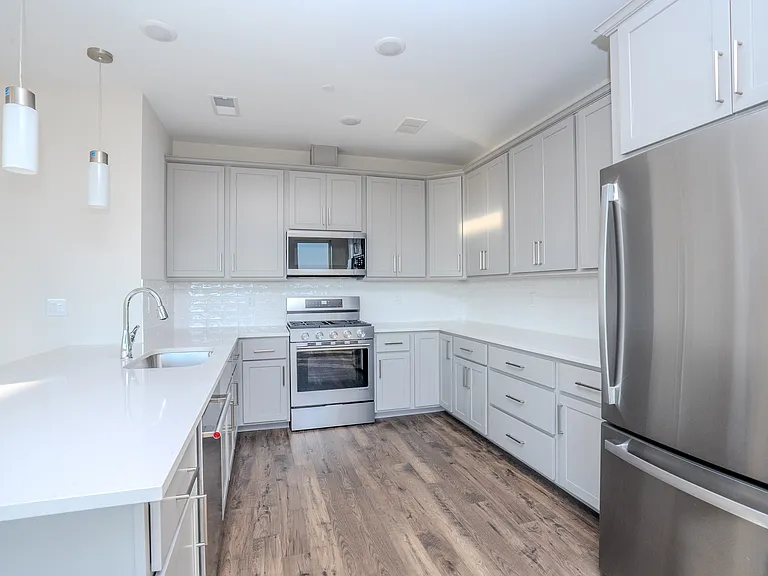 112 Village Dr #112 — Photo 14