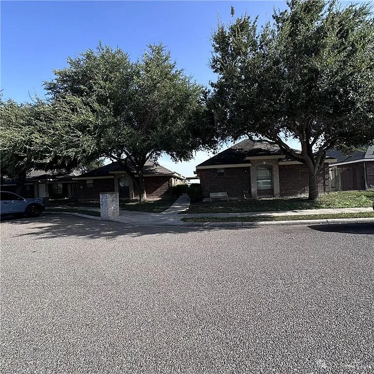 1 bed, 1.0 bath, 3793 sqft, $750 — Photo 1