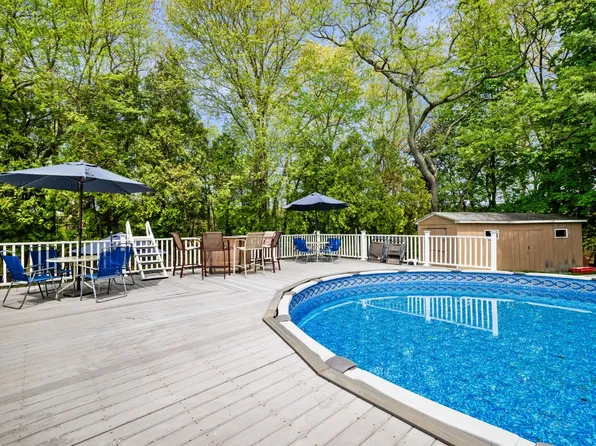 42 Walnut St, Saugus, MA 01906