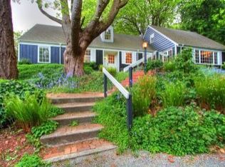 17021 11th Pl SW, Normandy Park, WA 98166