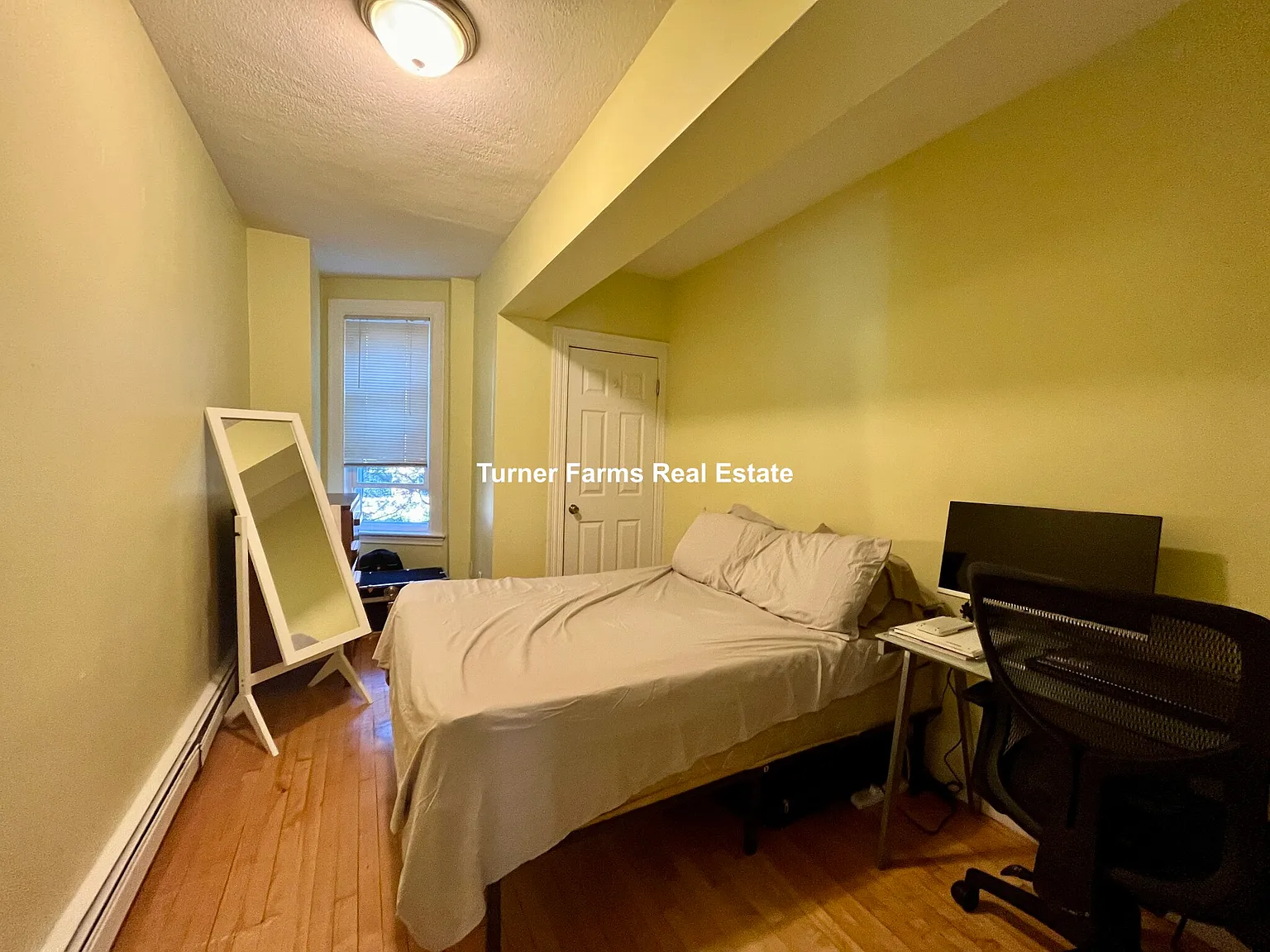 4 bed, 9999 sqft, $5,800 — Photo 4
