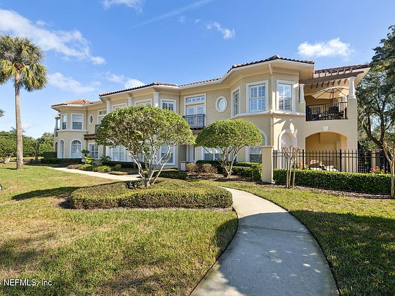 4th image of 140 CUELLO Court #202