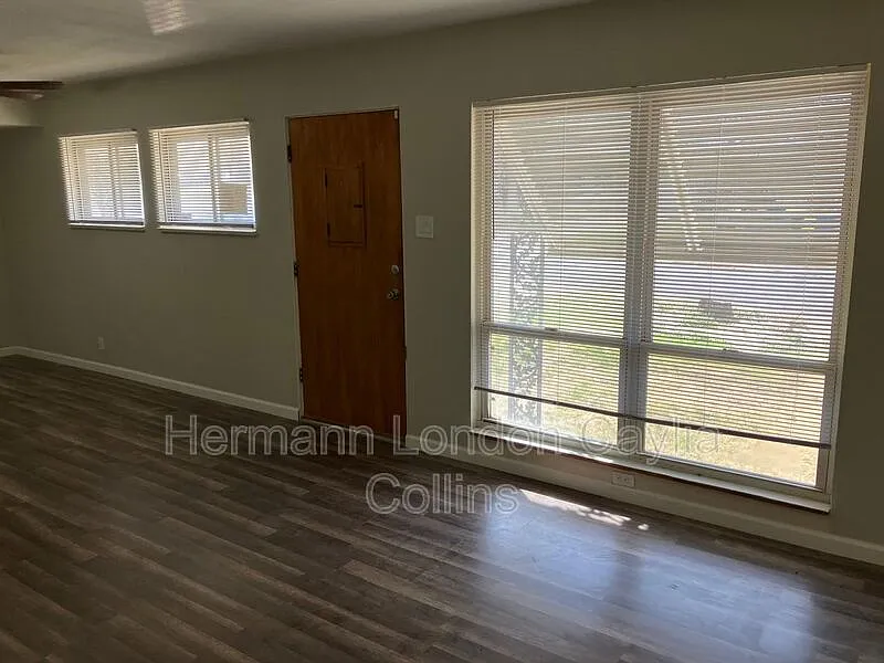 3 bed, 2.0 bath, 873 sqft, $1,125 — Photo 4