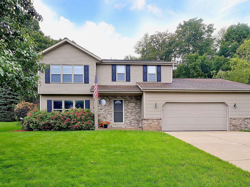1st image of 1412 Wolf Dr