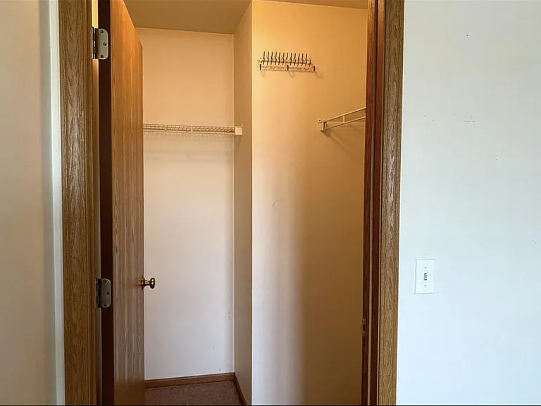 431 Leah Ln #2F — Photo 4