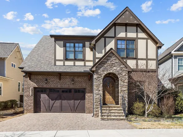 4519 Givens Way, Charlotte, NC 28209