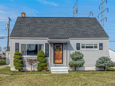 80 W Melcourt Dr, Cheektowaga, NY, 14225