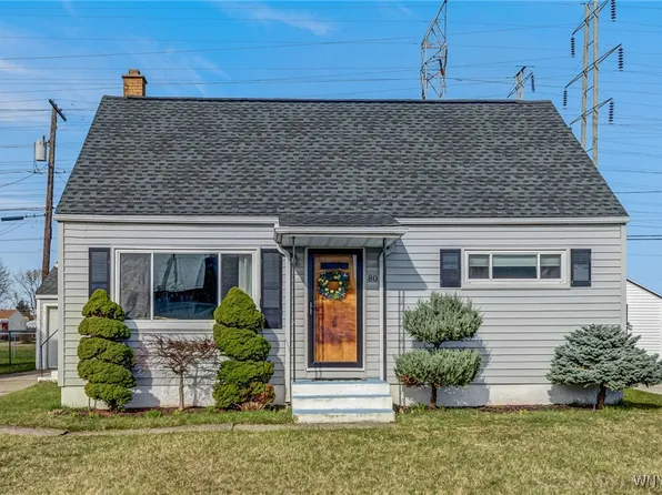 80 W Melcourt Dr, Cheektowaga, NY 14225