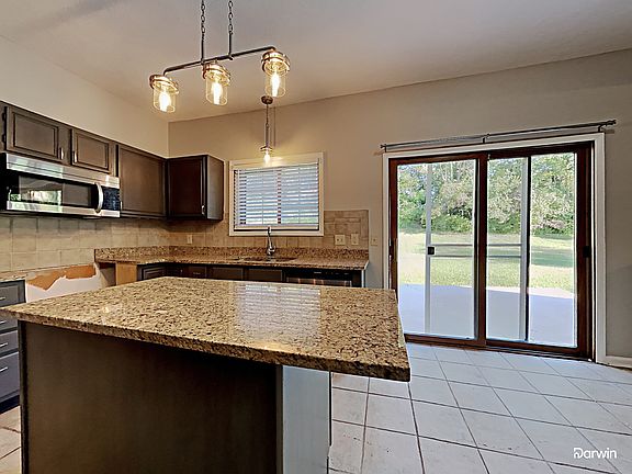3rd image of 14960 Beacon Blvd