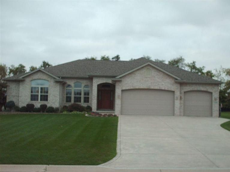1st image of 1206 Domke Dr