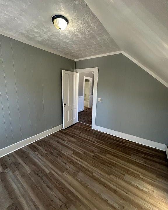 1st image of 59 Dwight St Floor 3