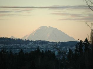 2400 109th Pl NE, Bellevue, WA 98004