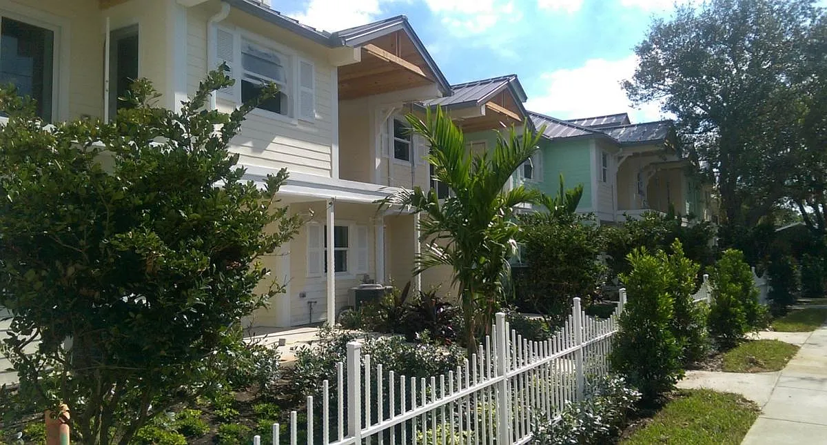 2 bed, 2.5 bath, 1200 sqft, $2,781 — Photo 3