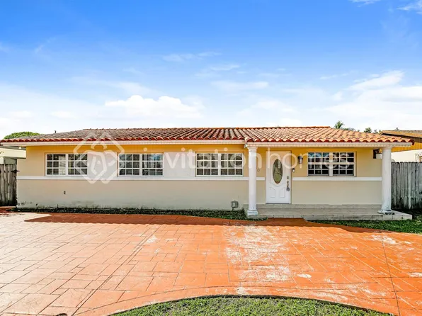 10310 SW 4th St, Sweetwater, FL 33174