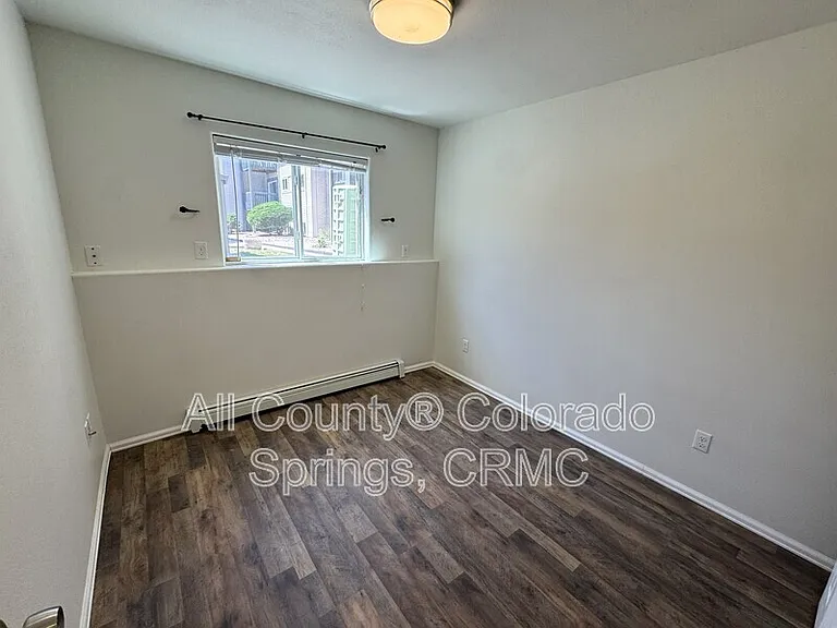 5030 El Camino Dr #8 — Photo 25