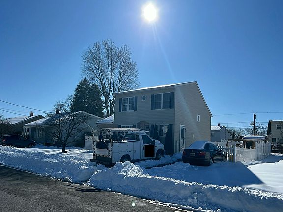 2nd image of 93 Elton Ave