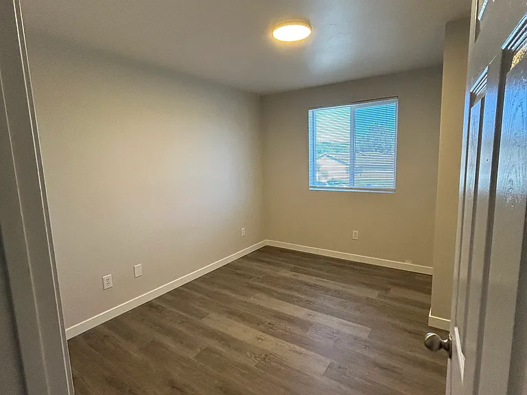 1246 NW Nina Ct — Photo 19