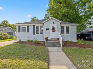 510 N Hudson St SE, Lowell, MI 49331