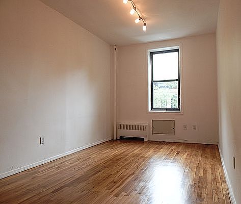 1st image of 40 W 95th St APT 4A