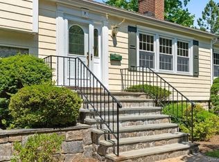 7 Beaver Lndg, Harrison, NY 10528