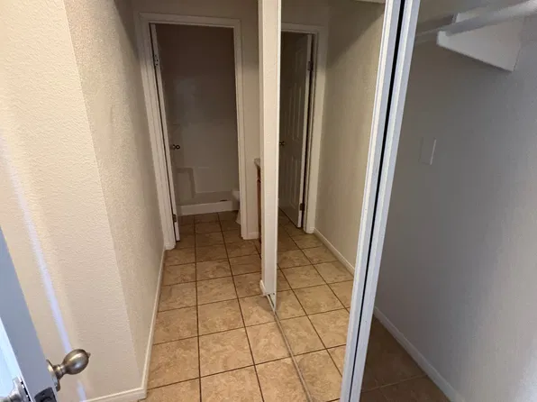 8543 Graves Ave, Santee, CA