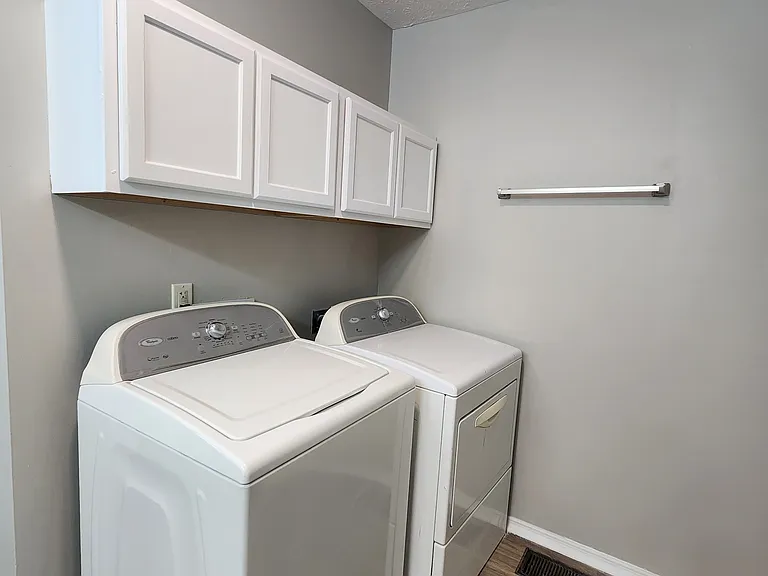 1325 Virginia Ave — Photo 7