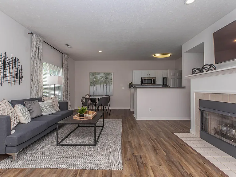 The Residence at Barrington — Photo 19