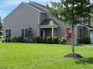 58 Saratoga Ct, Somerset, NJ 08873