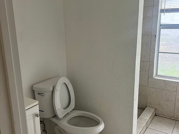 2nd image of 8161 Thrasher Ave