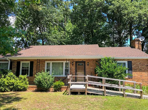 5200 Rock Spring Ct, North Chesterfield, VA 23234