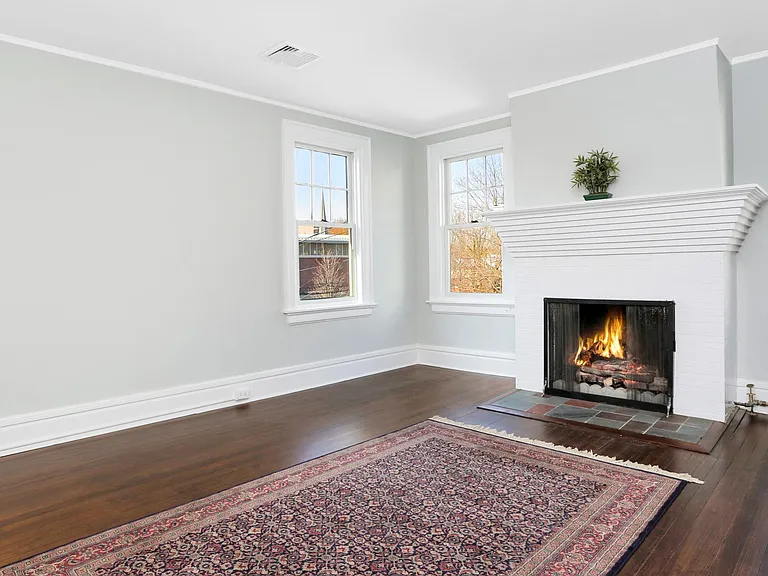 5 Lenox Dr #B — Photo 8