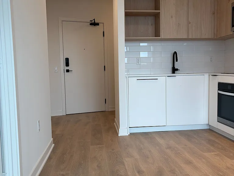 1185 Dupont St #1403 — Photo 12