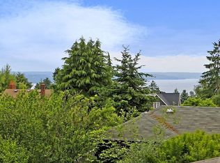 3933 SW Holden St, Seattle, WA 98136