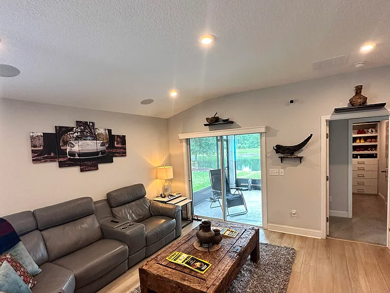 13414 Holsinger Blvd — Photo 10